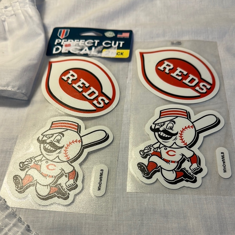 Wincraft Reds Decal Set - Red and Black